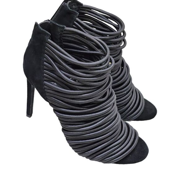 Jeffery Campbell  - Picture 10 of 10